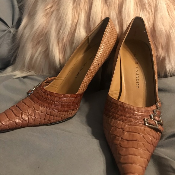 Heels - Picture 2 of 4